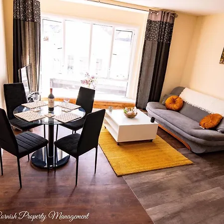 Apartment Road Newquay (Cornwall)