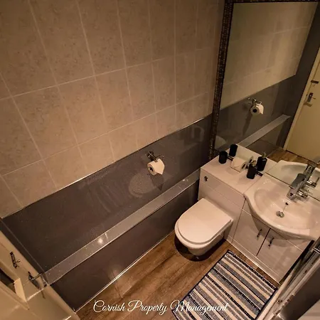 Road Apartment